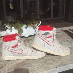 Nike Air Jordan 1 Retro High OG "Phantom Gym Red"